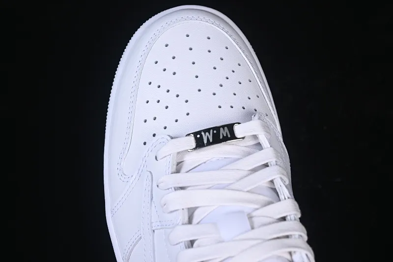 All categories Air Jordan Jordan series basketball shoes Air Jordan 1 Low foreign trade version Travis Scott x Fragment Design x Air Jordan 1 Low OG SP AJ1 Joe 1 family and friends limited pure white low-top cultural casual sneakers TD1228-111
